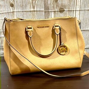 Michael Kors Large Satchel Bag w Crossbody Strap